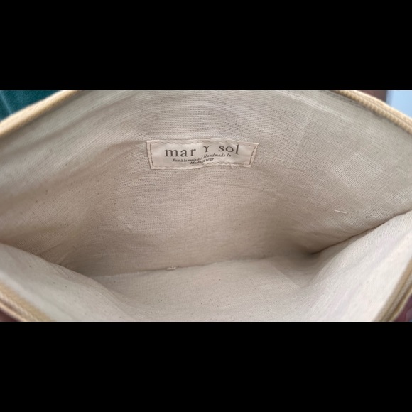 Mar Y Sol Raffia coated straw Clutch in Camel Straw with Pink Embroidered Hearts - Picture 5 of 7